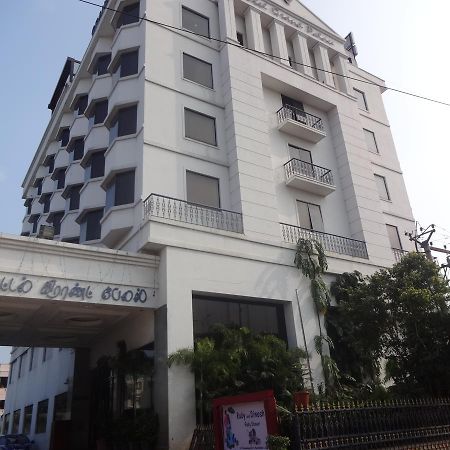 Hotel Grand Palace Chennai Exterior photo