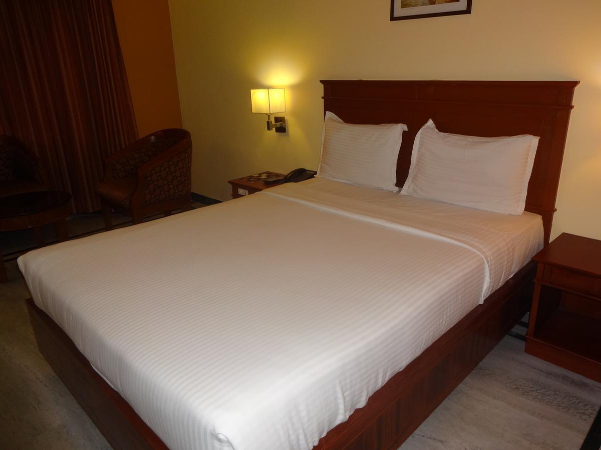 Hotel Grand Palace Chennai Exterior photo